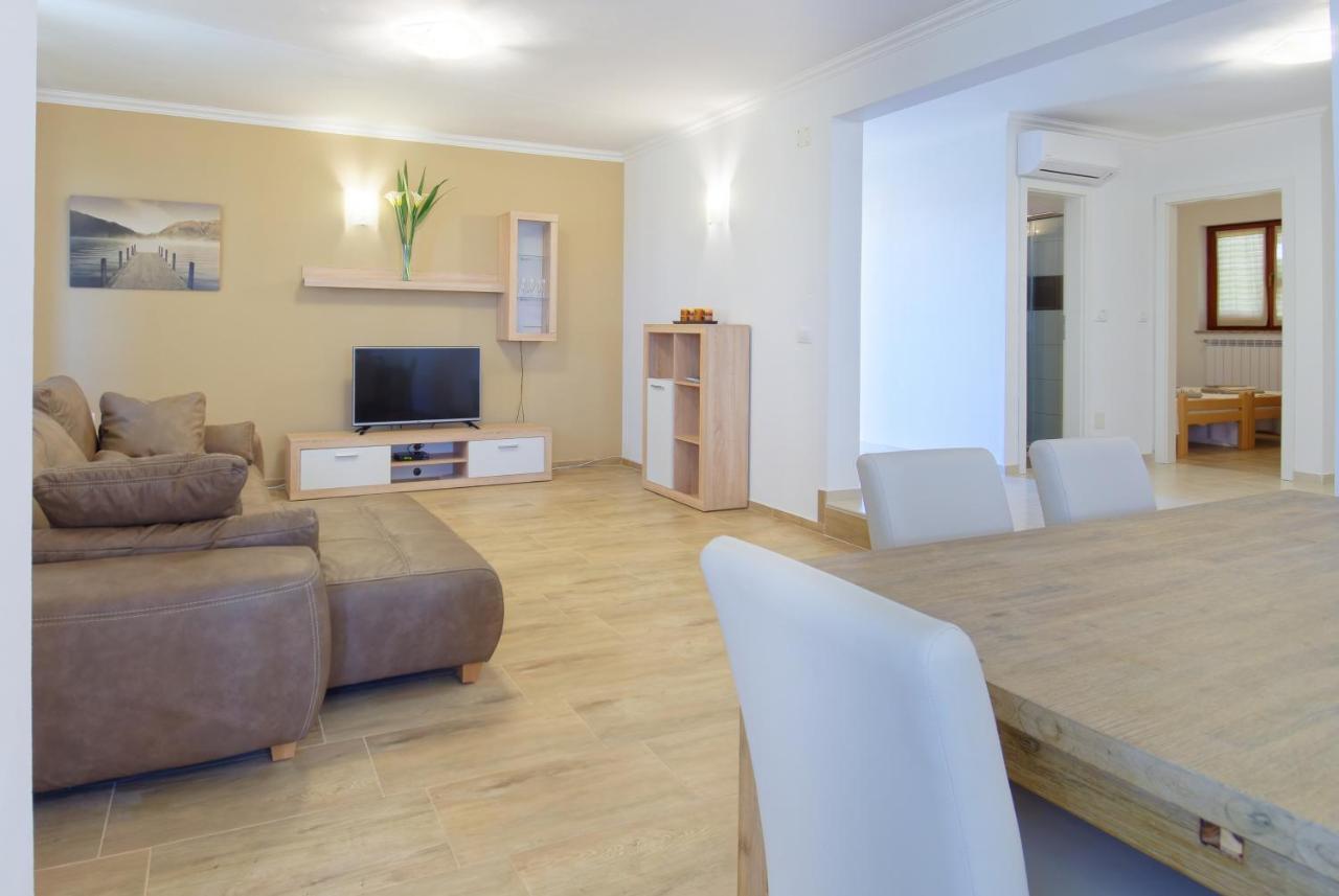 Apartments Belvedere By Rent Istria Plovanija Extérieur photo