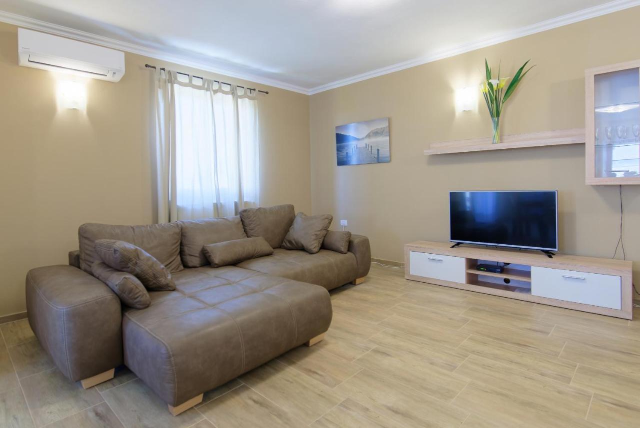 Apartments Belvedere By Rent Istria Plovanija Extérieur photo