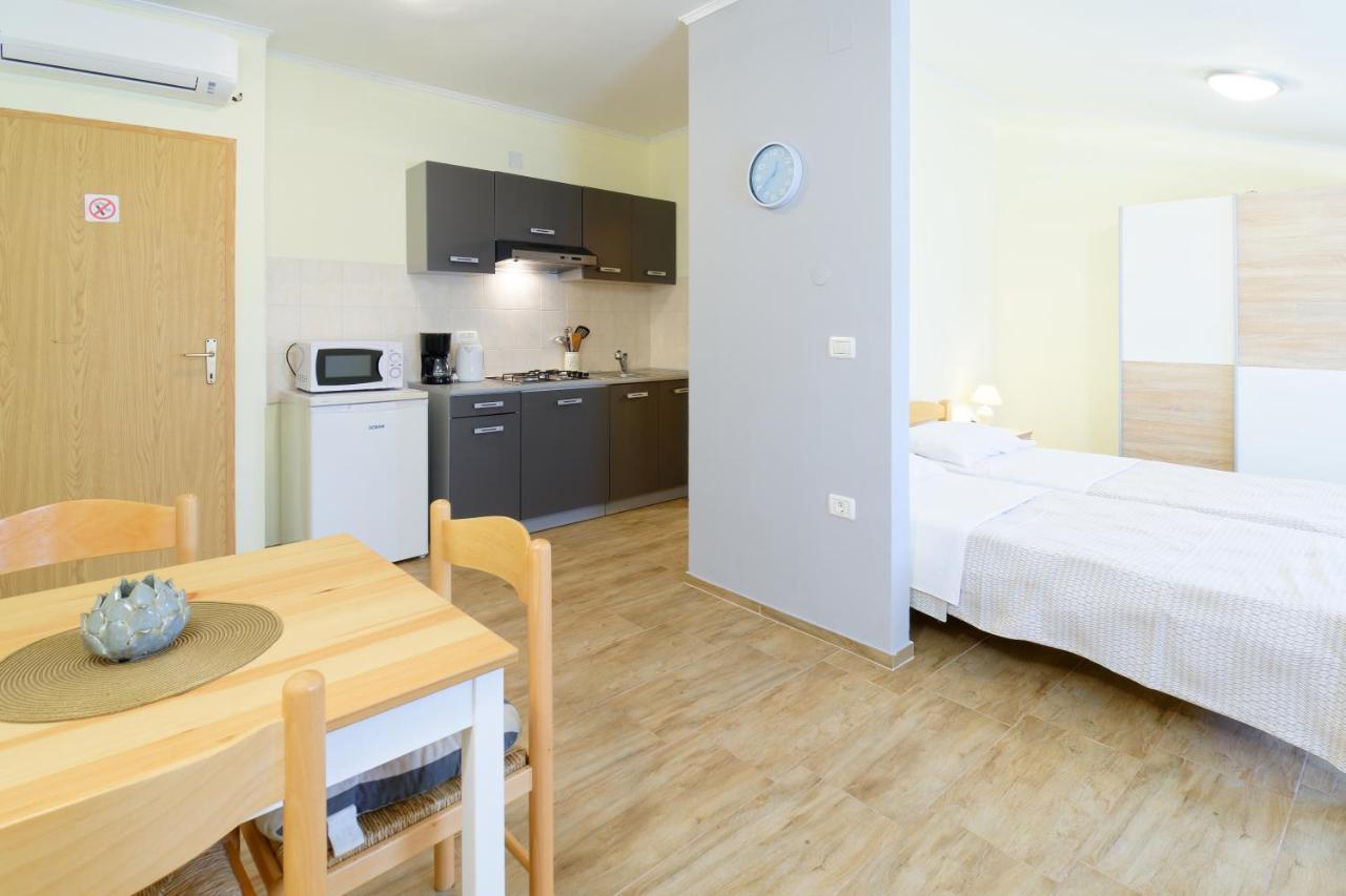 Apartments Belvedere By Rent Istria Plovanija Extérieur photo