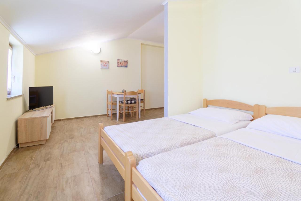 Apartments Belvedere By Rent Istria Plovanija Extérieur photo