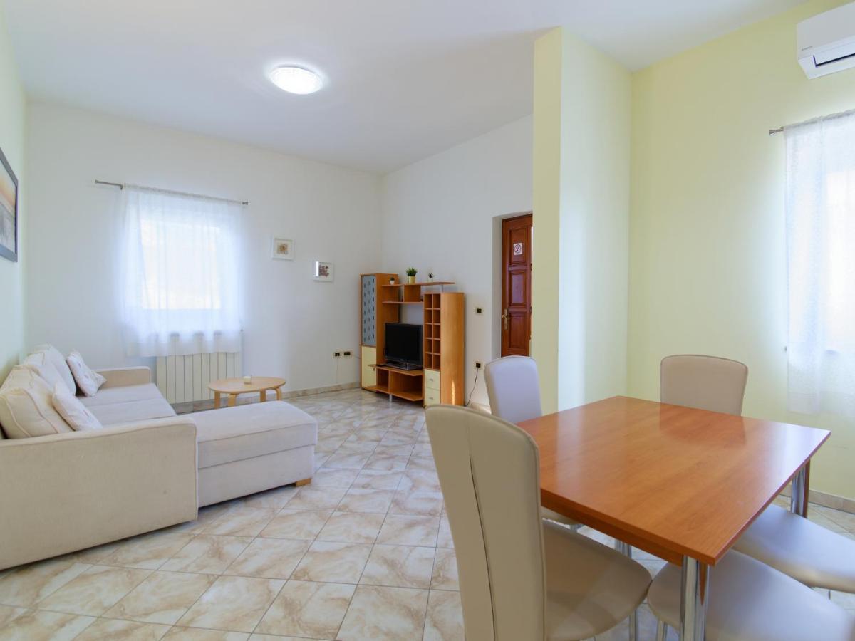 Apartments Belvedere By Rent Istria Plovanija Extérieur photo