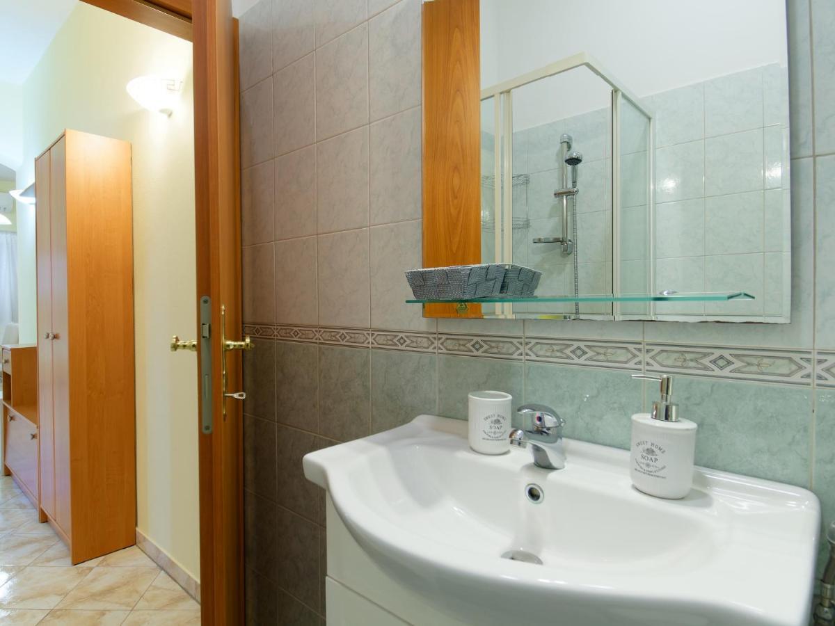 Apartments Belvedere By Rent Istria Plovanija Extérieur photo